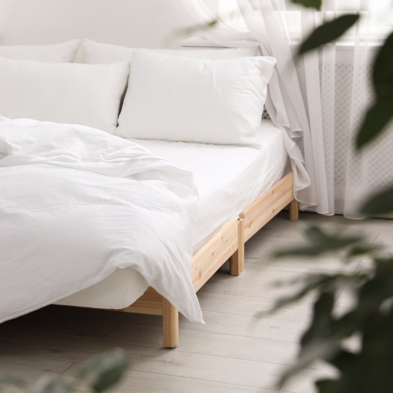 Prześcieradło satynowe bez gumki 160x220 biały 603