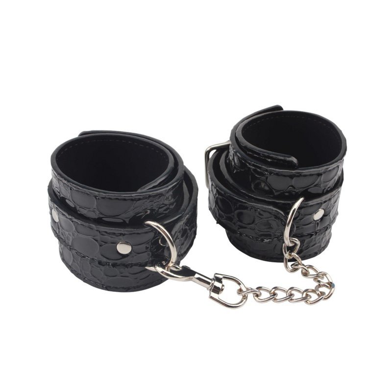 Kajdanki erotyczne skórzane czarne Be good Ankle Cuffs