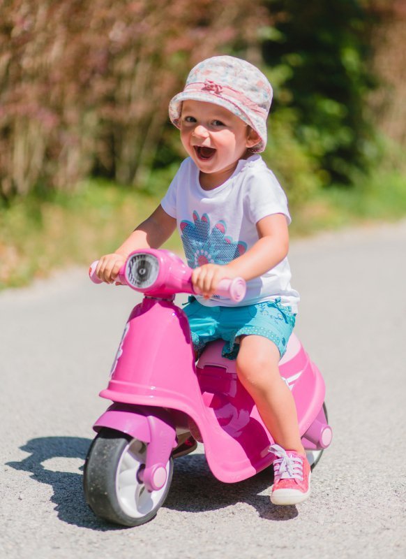 Smoby Różowy jeździk skuter Ciche koła Pink Scooter