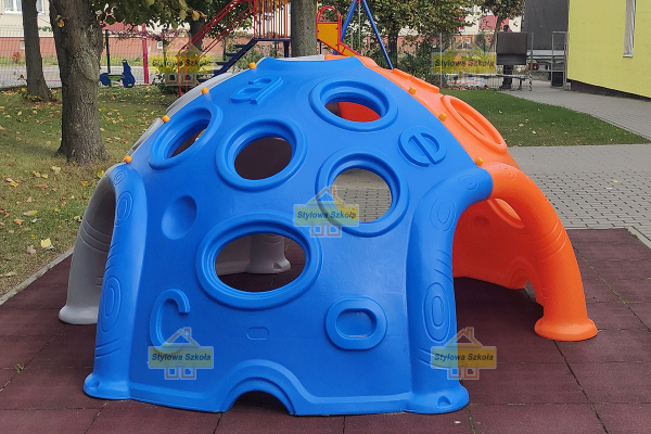 kopuła wspinaczkowa, skałka wspinaczkowa, plac zabaw do wspinania, skałka na plac zabaw, wyposażenie placów zabaw, producent placów zabaw, plastikowe place zabaw, place zabaw przedszkole
