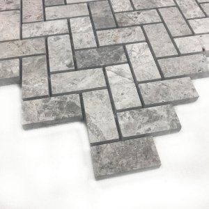 Mozaika - jodełka z marmuru TUNDRA GREY