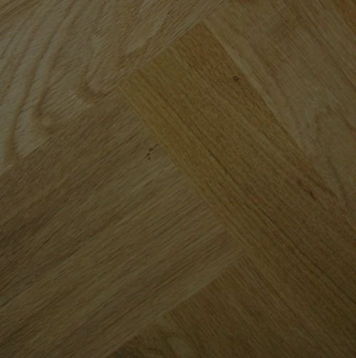 podłoga drewniana z gotowego parkietu z fazką