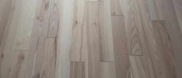 deska podłogowa z drewna jesion klasa 3     deska drewniana rustyk