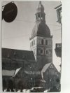 CZARNO-BIAŁY BUDYNEK
