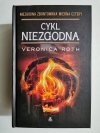 NIEZGODNA ZBUNTOWANA WIERNA CZTERY - Veronica Roth 