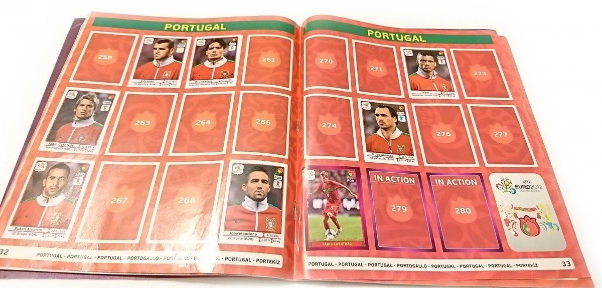 UEFA EURO 2012 POLAND-UKRAINE. ALBUM Z KARTAMI I NAKLEJKAMI