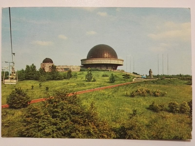 KATOWICE-CHORZÓW. PLANETARIUM W WOJEWÓDZKIM PARKU KULTURY I WYPOCZYNKU FOT. JABŁOŃSKI
