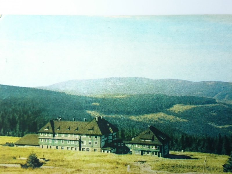 KARKONOSZE. SCHRONISKO PTTK NA HALI SZRENICKIEJ