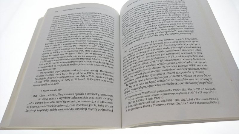 PRAWO MATERIALNE I POLITYKI WSPÓLNOT I UNII...1996