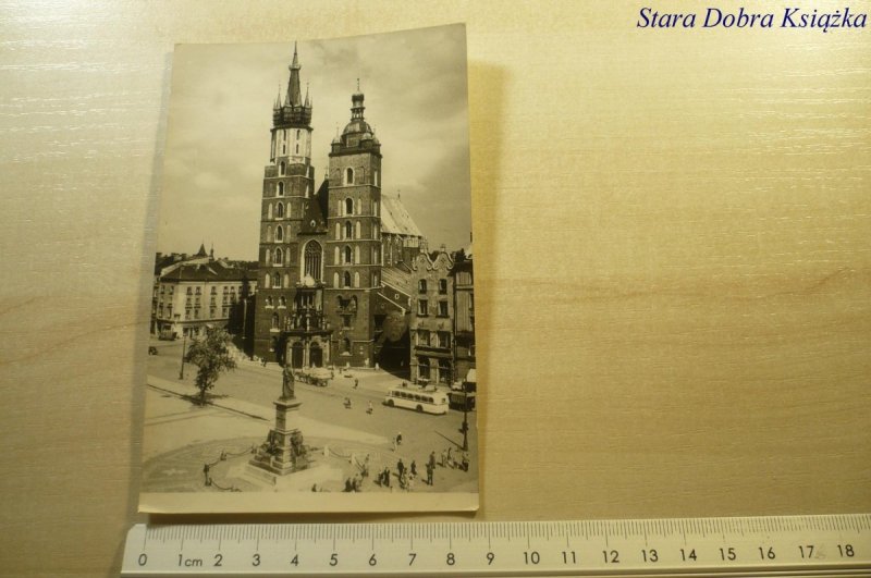 KRAKÓW - KOŚCIÓŁ MARIACKI FOT. H. HERMANOWICZ