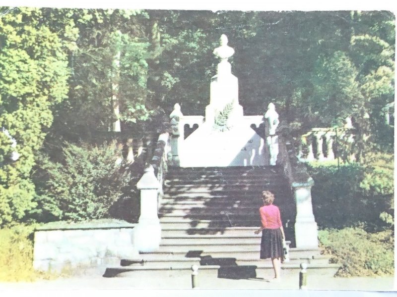 KRYNICA POMNIK DRA JÓZEFA DIETLA