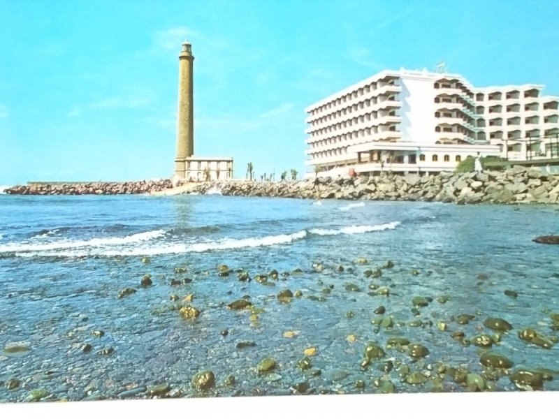 MAS PALOMAS. FARO Y HOTEL FARO. LIGHTHOUSE AND
