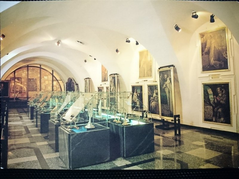 WNĘTRZE MUZEUM 600-LECIA JASNEJ GÓRY I 600-LECIA OBECNOŚCI PAULINÓW W SANKTUARIUM KRÓLOWEJ POLSKI