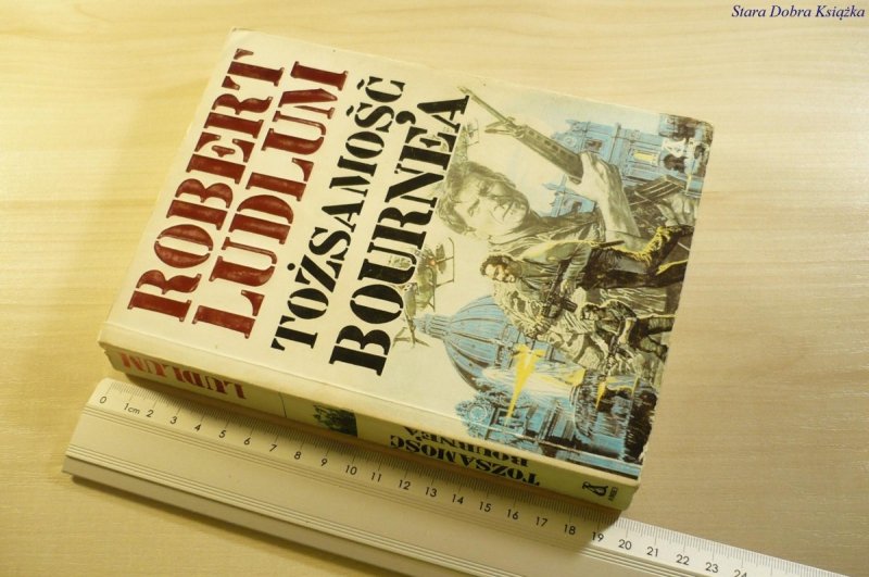 TOŻSAMOŚĆ BOURNE'A - Robert Ludlum 1990