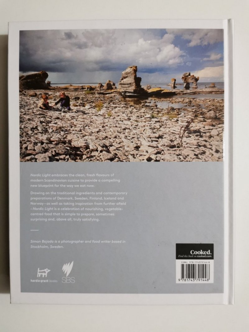 NORDIC LIGHT - Simon Bajada 