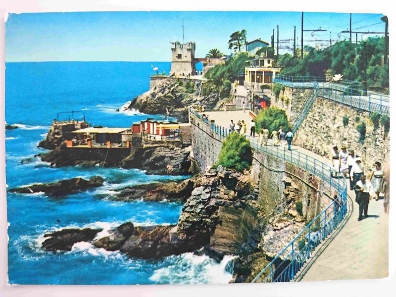 NERVI. PASSEGGIATA A MARE VERSO TORRE GROPPALLO