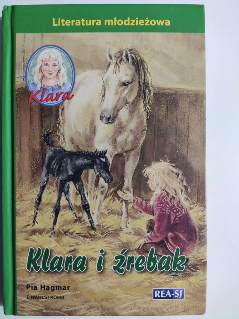 KLARA I ŹREBAK - Pia Hagmar