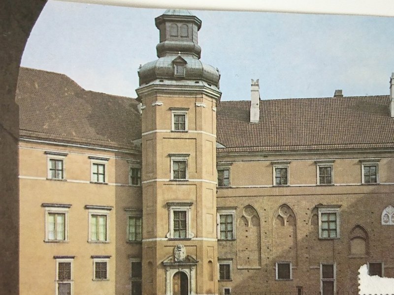 ZAMEK KRÓLEWSKI W WARSZAWIE. DZIEDZINIEC GŁÓWNY