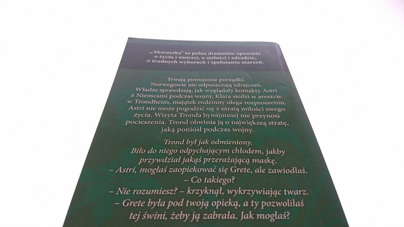 SAGA AKUSZERKA TOM 48 NOWY DZIEŃ - Lunde 2012