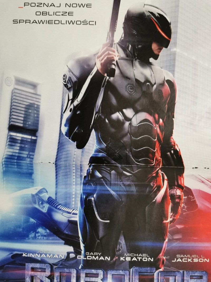 BRAVO. PLAKAT JUSTIN BEIBER. ROBOCOP 