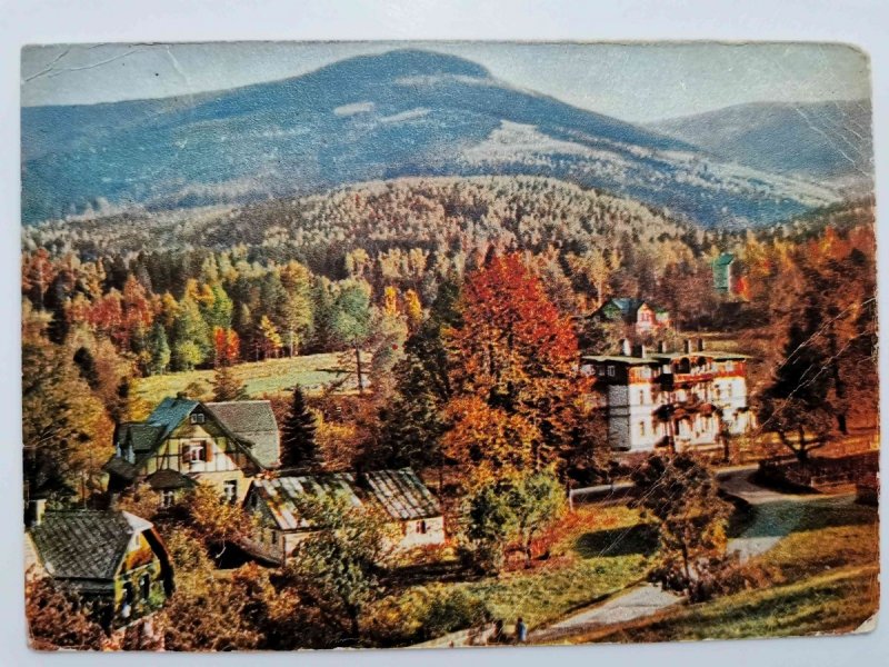 KARPACZ. WIDOK NA KARKONOSZE FOT. MALMUROWICZ