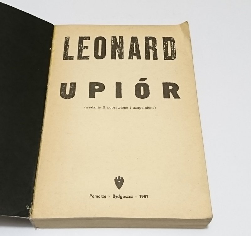 UPIÓR - Leonard 1987