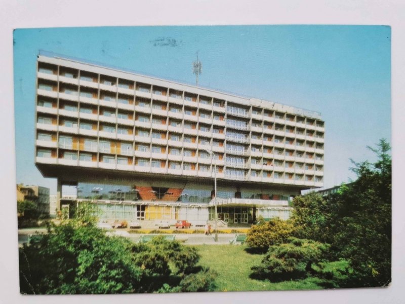 KOŁOBRZEG. HOTEL SKANPOL FOT. JABŁOŃSKI