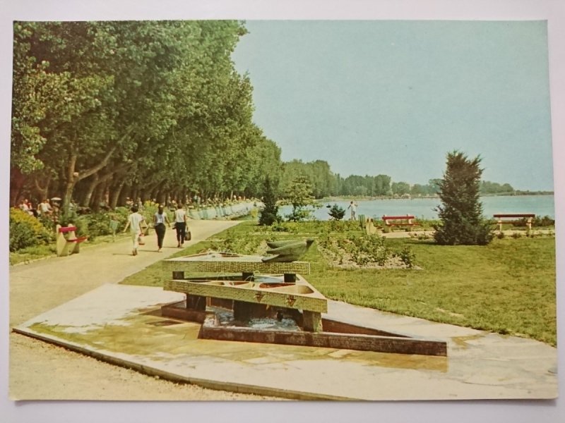 BALATONFURED. PARK ES SETANY. PARK UND ALLEE
