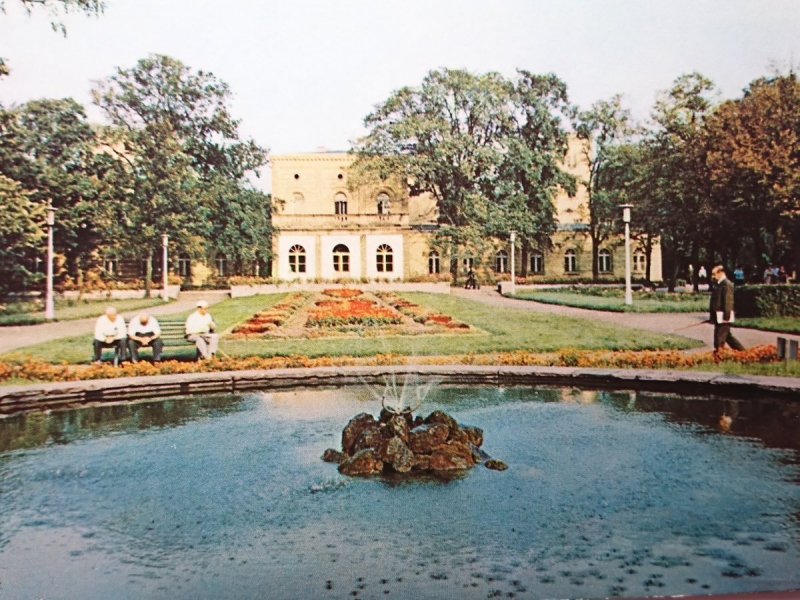 INOWROCŁAW. FRAGMENT PARKU ZDROJOWEGO FOT STELMACH
