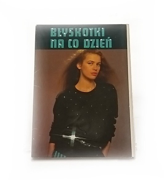 BŁYSKOTKI NA CO DZIEŃ. 9 POCZTÓWEK W OBWOLUCIE