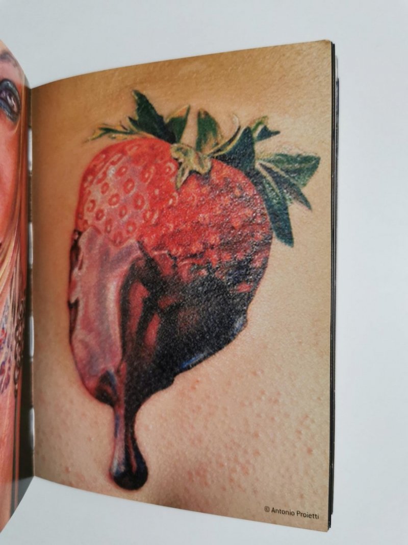 Tatuaże album. TATTOOS 2010