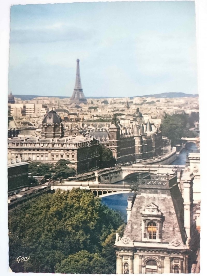 PARIS – PANORAMA SUR LA SEINE ET LA TOUR EIFFEL