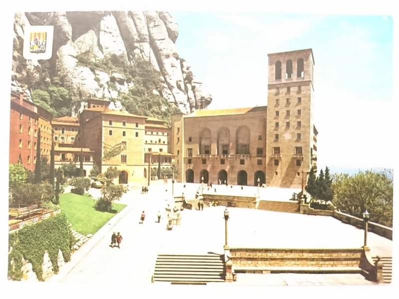 MONTSERRAT. FACADE AND SANCTUARY SQUARE