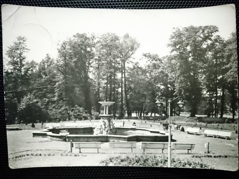 TOMASZÓW MAZOWIECKI. PARK XX-LECIA PRL FOT. JABŁOŃSKI