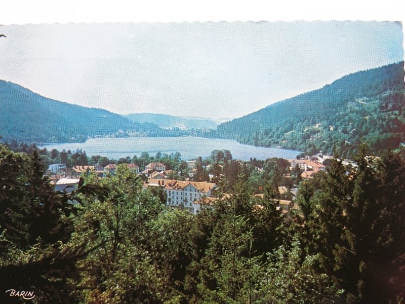 GERARDMER. LE LAC VU DEPUIS LA ROCHE DU RAIN