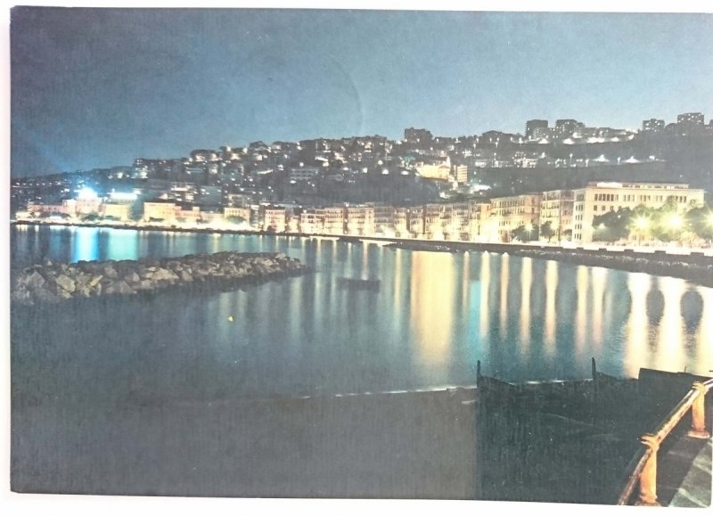 NAPOLI. NOTTURNO DEI LUNGOMARE