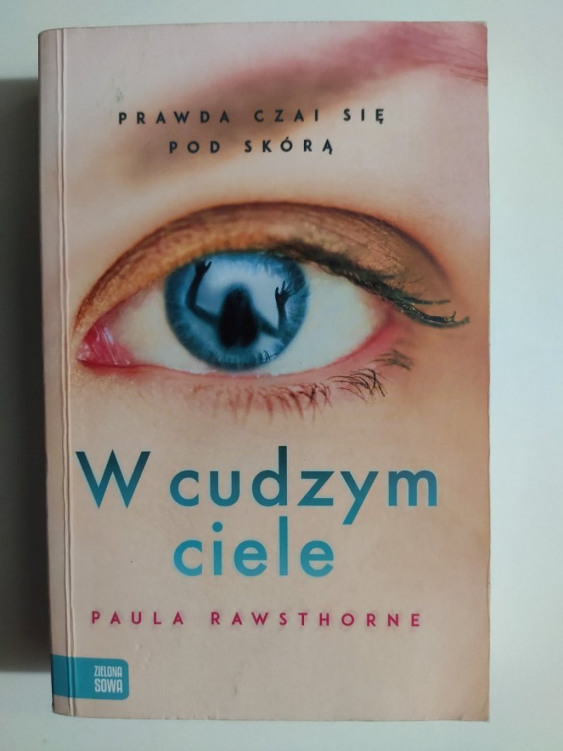 W CUDZYM CIELE - Paula Rawsthorne