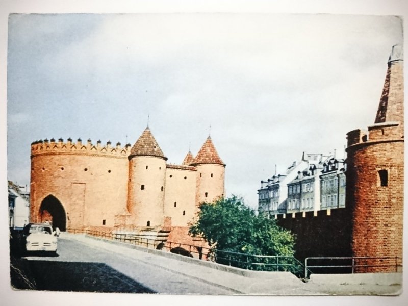WARSZAWA. BARBAKAN FOT. KACZYŃSKI