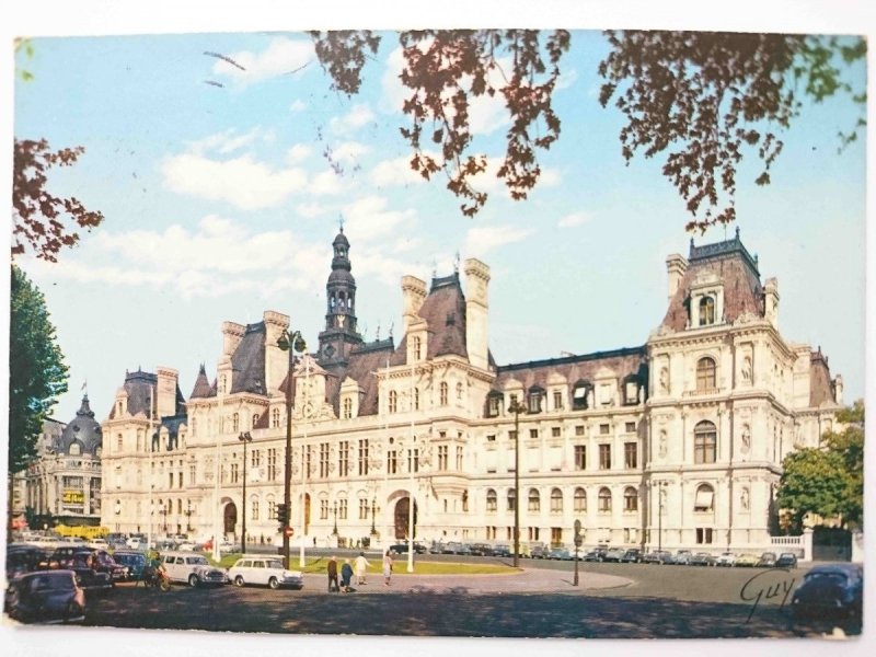 PARIS ET SES MERVEILLES. L'HOTEL