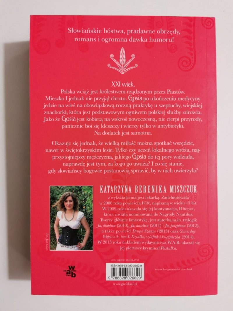 SZEPTUCHA - Katarzyna Berenika Miszczuk 2016