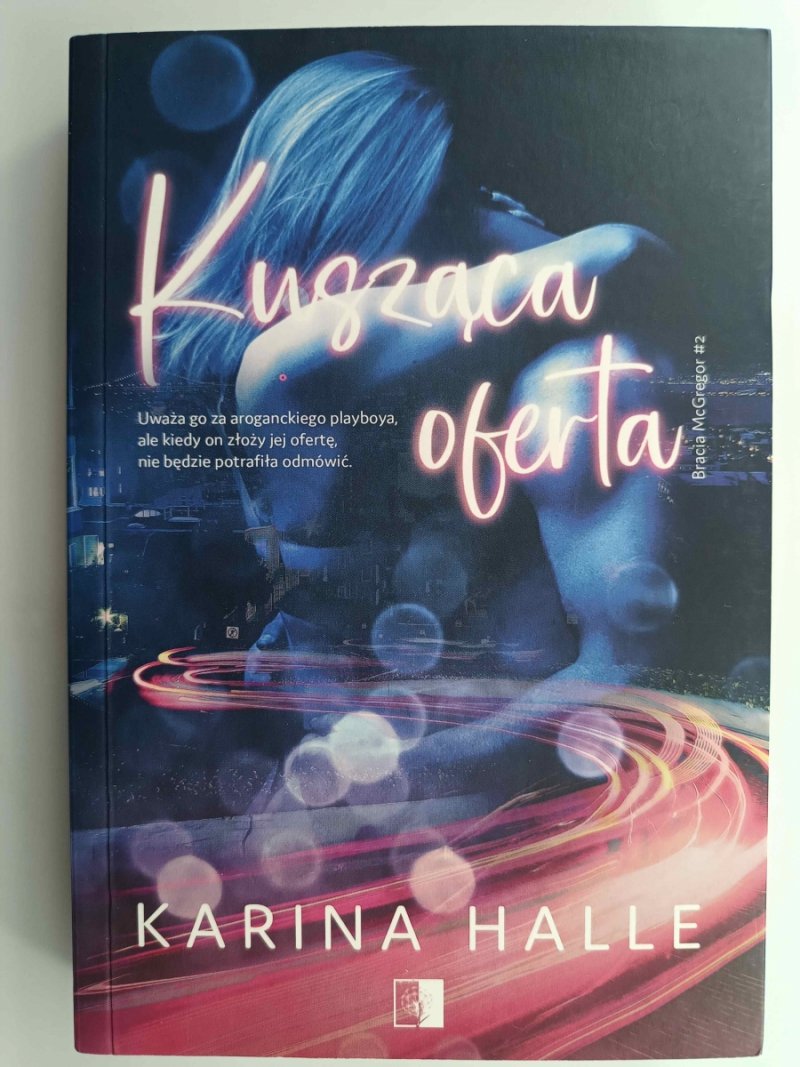 KUSZĄCA OFERTA - A. D. Grey
