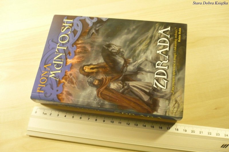 ZDRADA - Fiona McIntosh (2005)