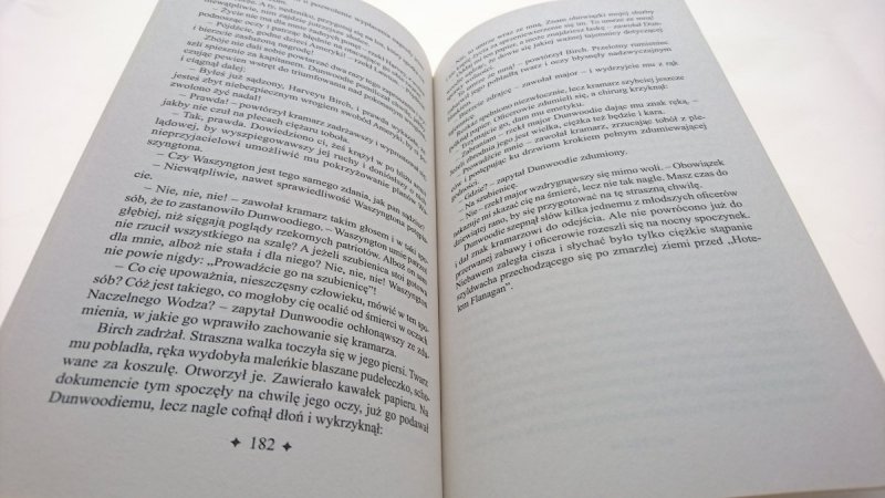 SZPIEG - James Fenimore Cooper 2009