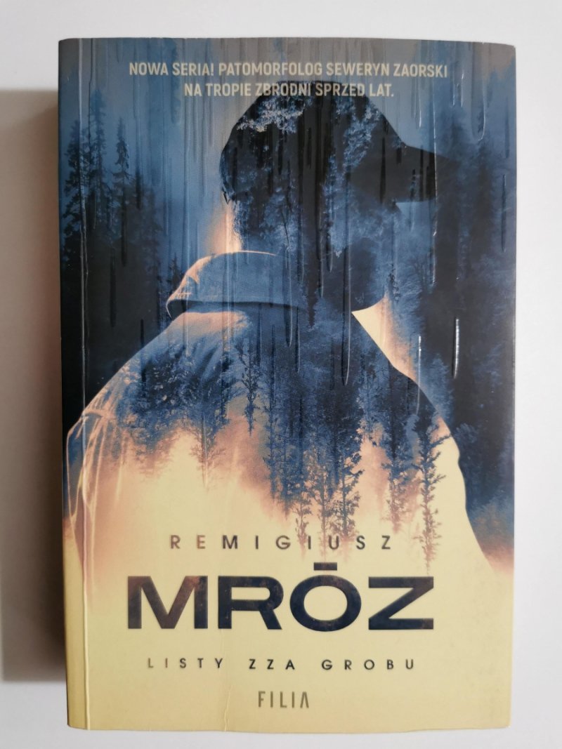LISTY ZZA GROBU - Remigiusz Mróz