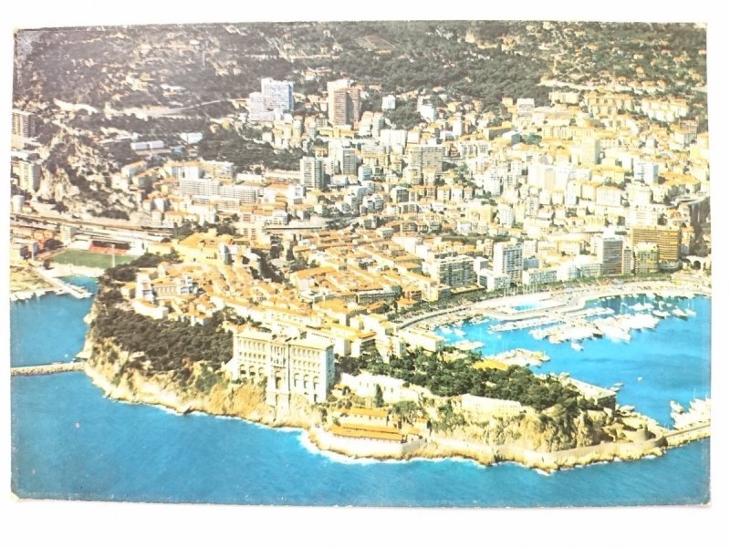 AU SOLEIL DE LA COTE D'AZUR. PRINCIPAUTE DE MONACO