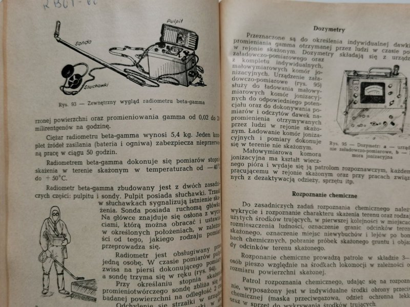 Podręcznik instruktora obrony przeciwlotniczej i atomowej - 1961