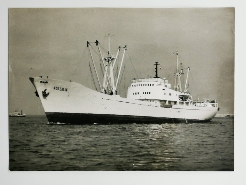 ZDJĘCIE. STATEK W PORCIE – KOSZALIN  Fot. Janusz Uklejewski 