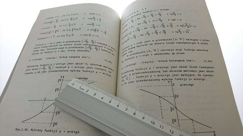 MATEMATYKA CZĘŚĆ I WIADOMOŚCI WSTĘPNE. ALGEBRA