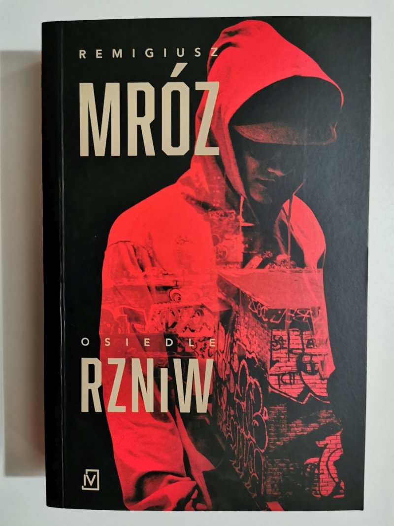 RZNiW - Remigiusz Mróz