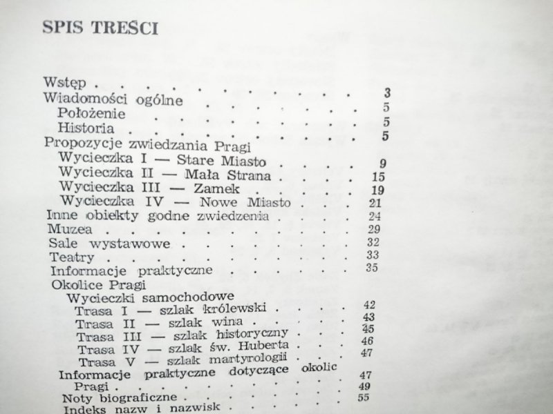 PRAGA I OKOLICE. PRZEWODNIK TURYSTYCZNY